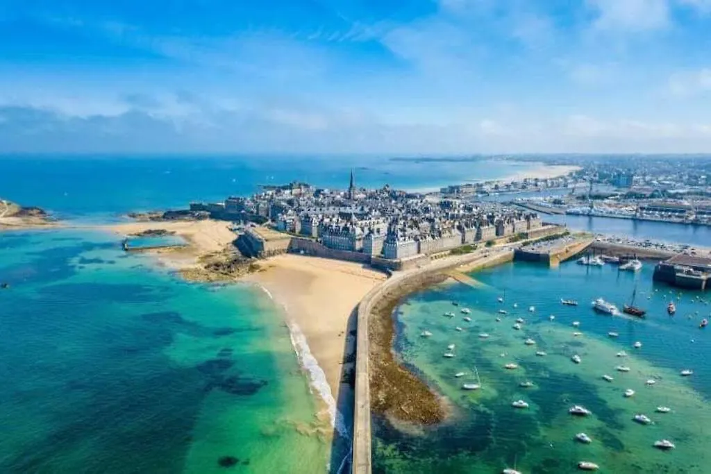 La Perle Marine contacts