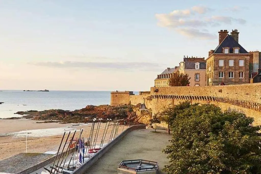 Holiday home La Perle Marine Villa Le Vivier-sur-Mer